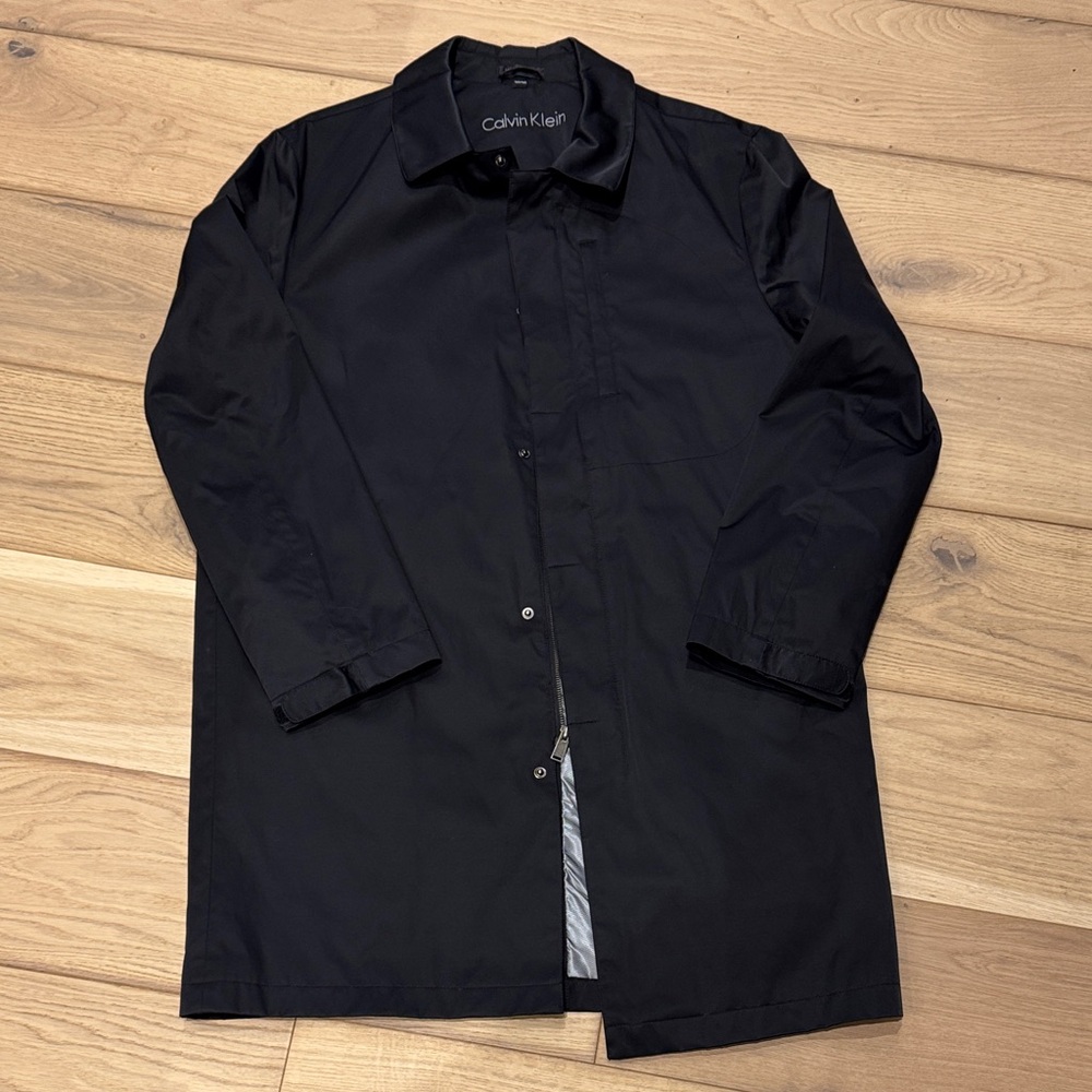 NEW Calvin Klein Men's Black Raincoat - size 42R
